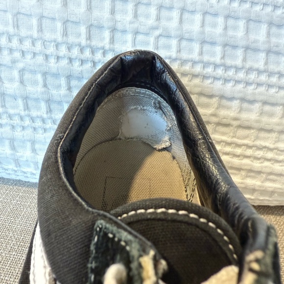 Vans Old Skool Black With White Stripe Men’s Size 7.5 Womens Size 9 off the wall - Picture 11 of 14